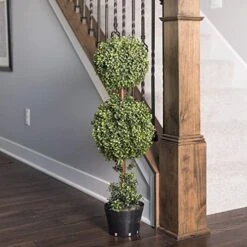 Vickerman Everyday 3 Foot Tall Artificial Boxwood Topiary Double Ball Tree - UV Resistant Indoor Outdoor - Potted Natural Green - Home Patio Faux Decor -Green Leaf Store 51TWQno7GSL